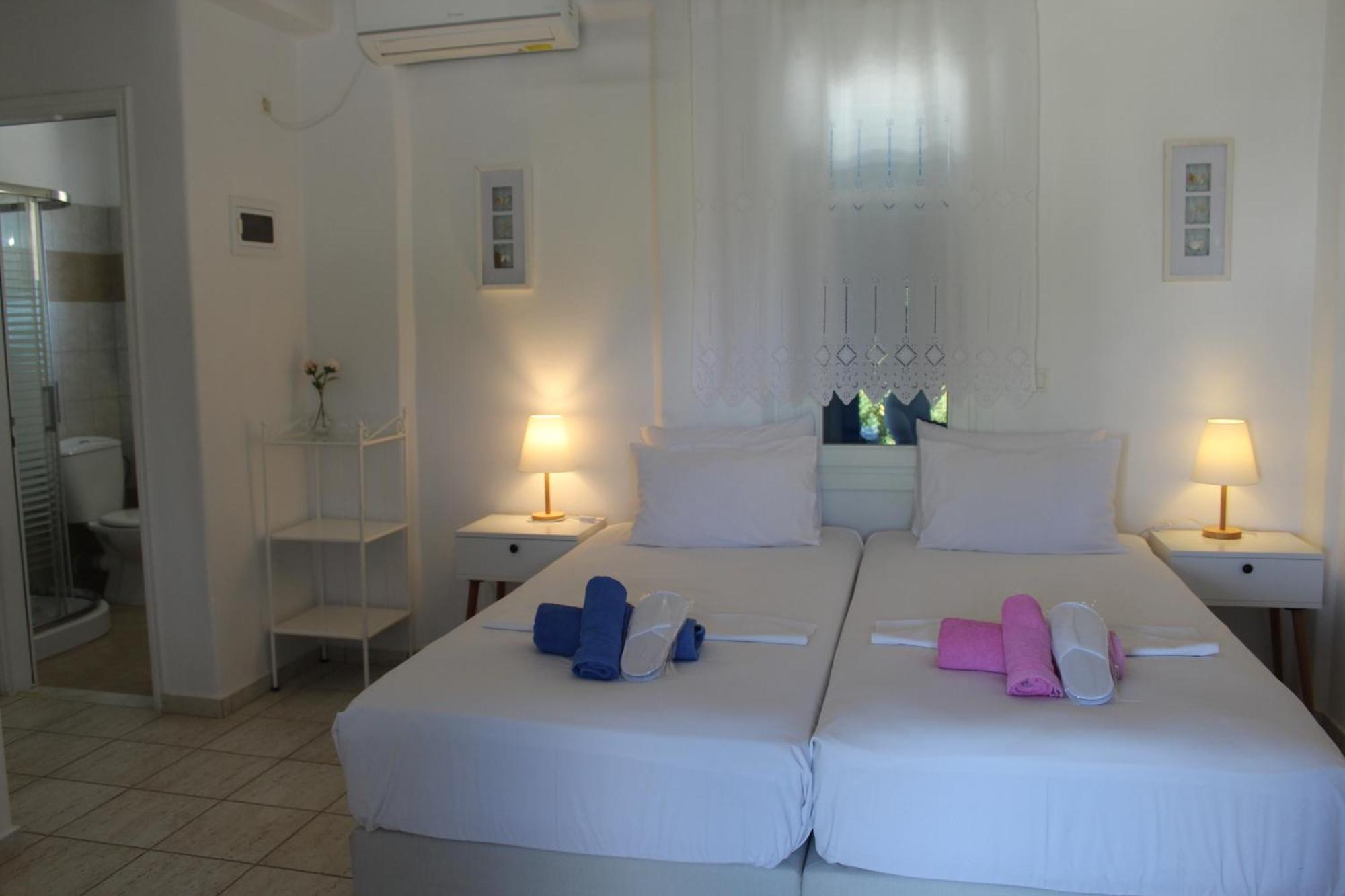 Villa Le Grand Bleu Katapola Luaran gambar