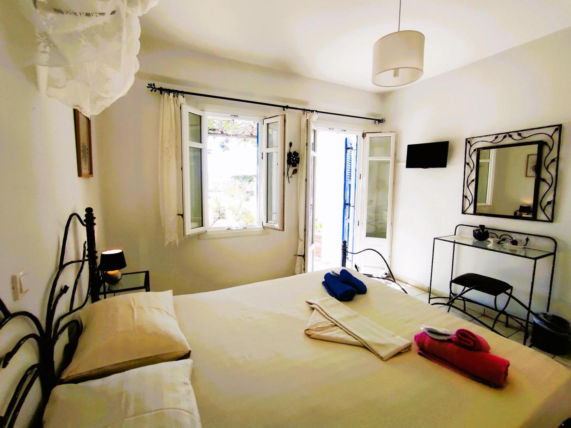 Villa Le Grand Bleu Katapola Luaran gambar