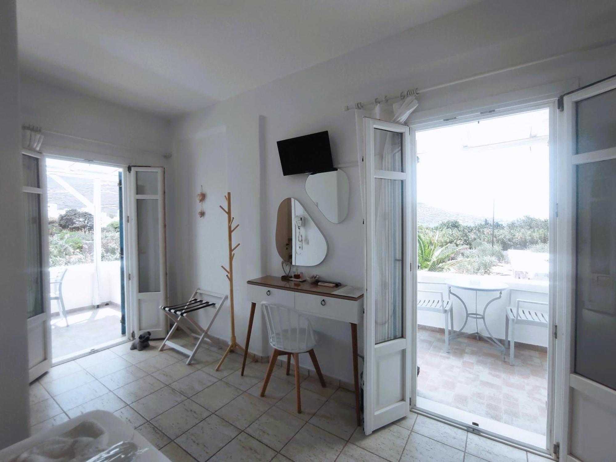 Villa Le Grand Bleu Katapola Luaran gambar